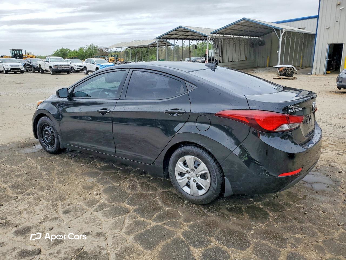 Hyundai Elantra 2016