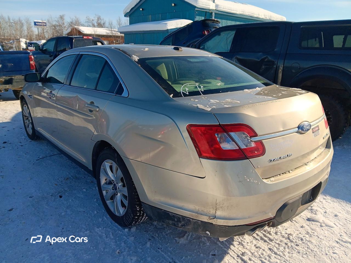 Ford Taurus 2011