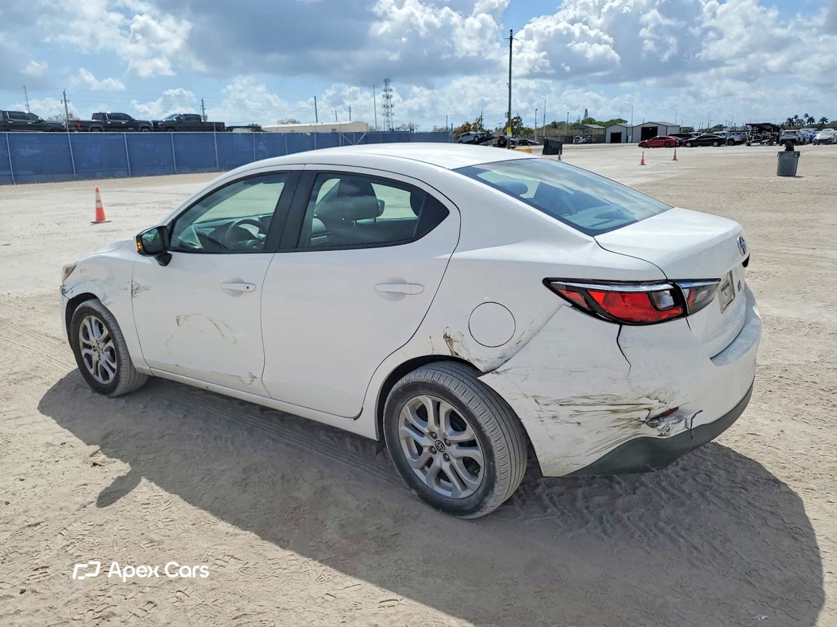 Scion iA 2016