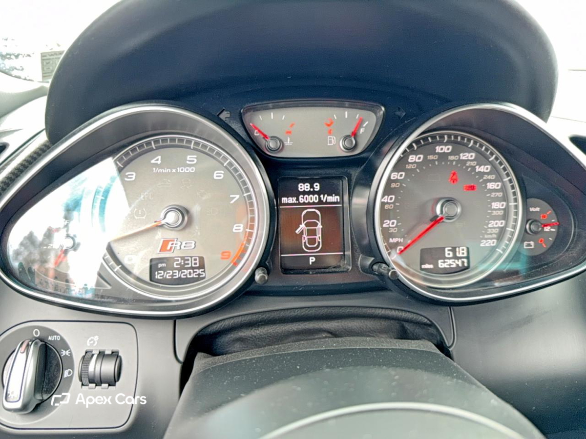 Audi R8 2014