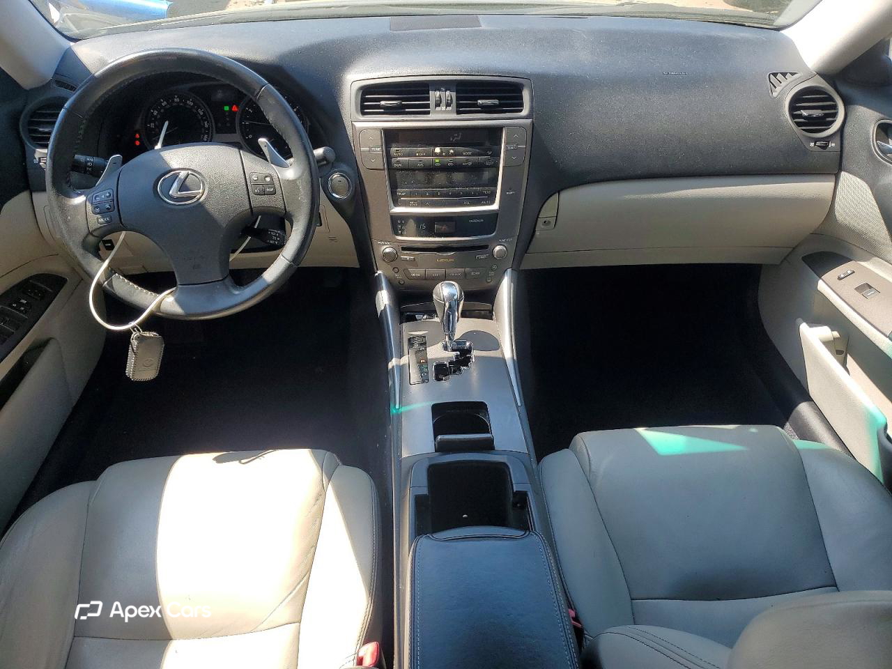 Lexus IS 2010