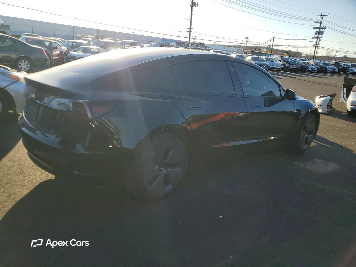 Tesla Model 3 2022