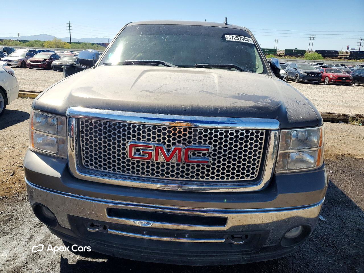 GMC Sierra 2013