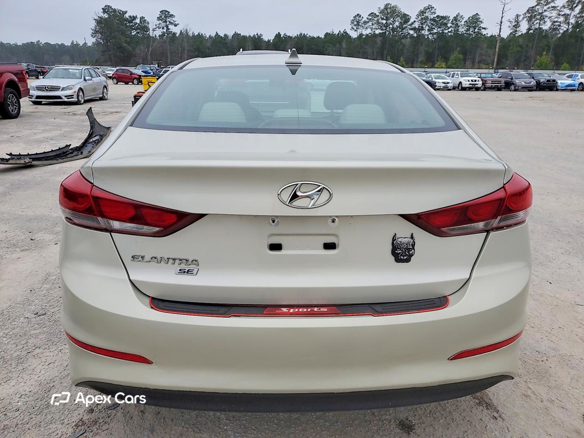 Hyundai Elantra 2017