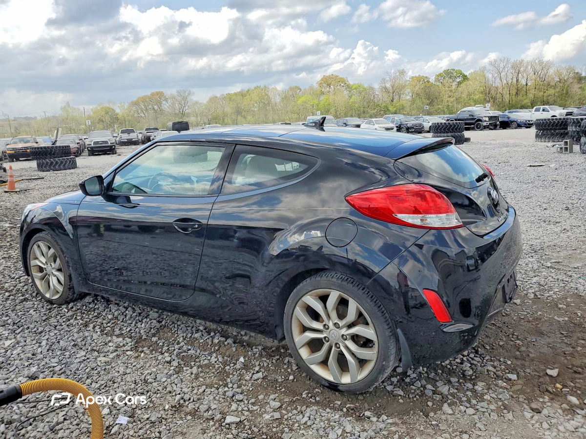 Hyundai Veloster 2013