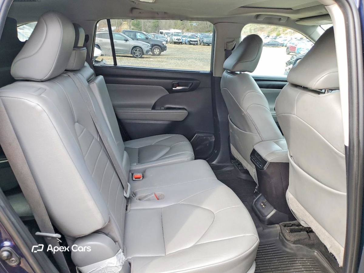 Toyota Highlander 2020