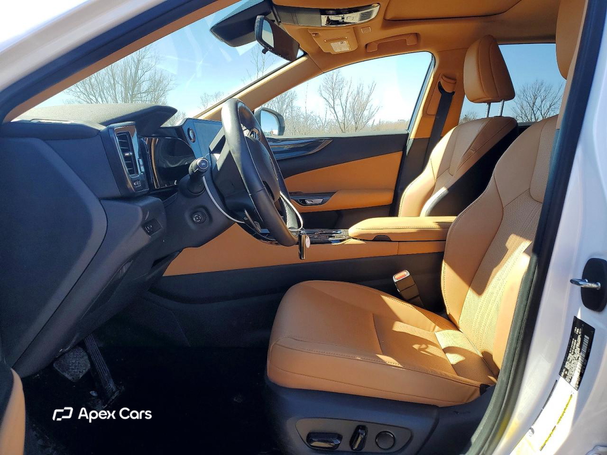 Lexus NX 2025