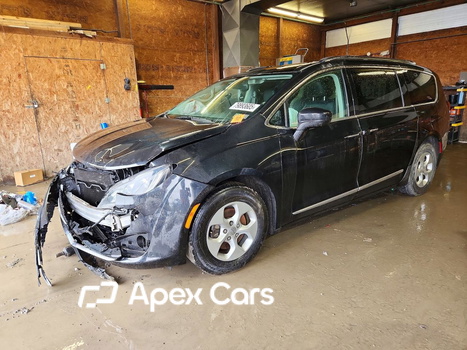 Chrysler Pacifica 2017 - Zdjęcie 1 z 13