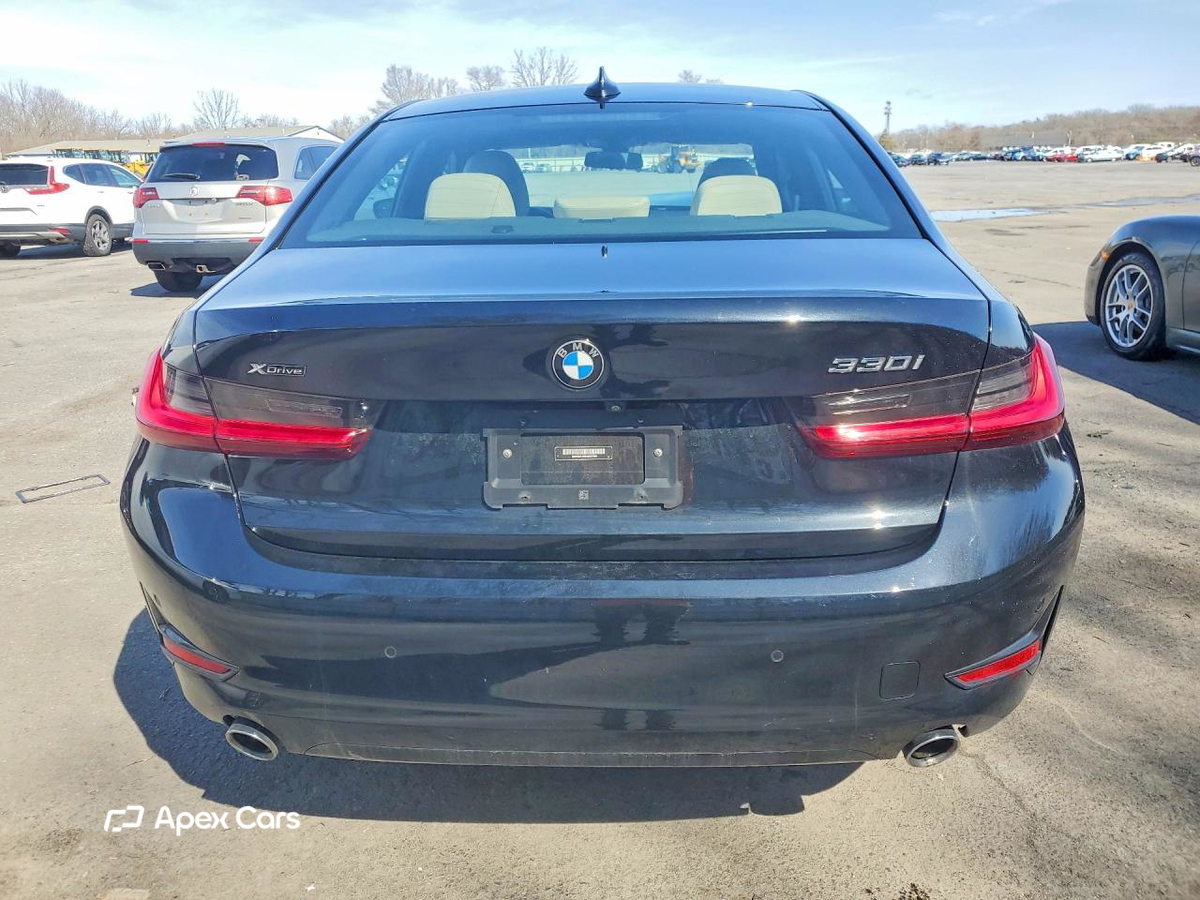 BMW Series 3 2022
