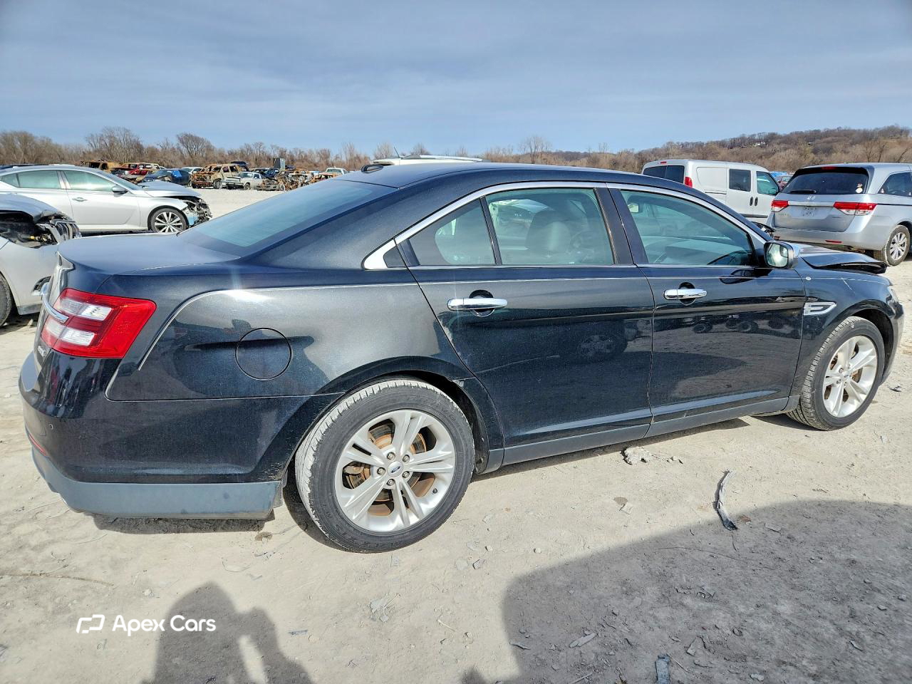 Ford Taurus 2013