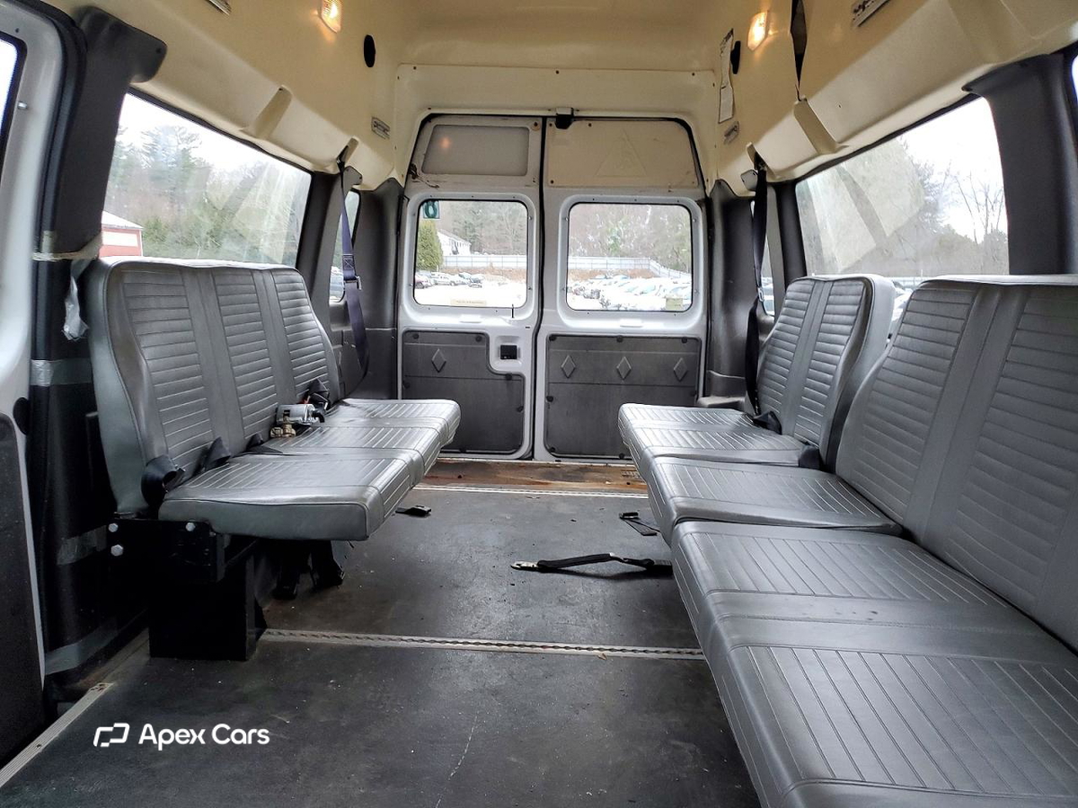 Ford Econoline 2014