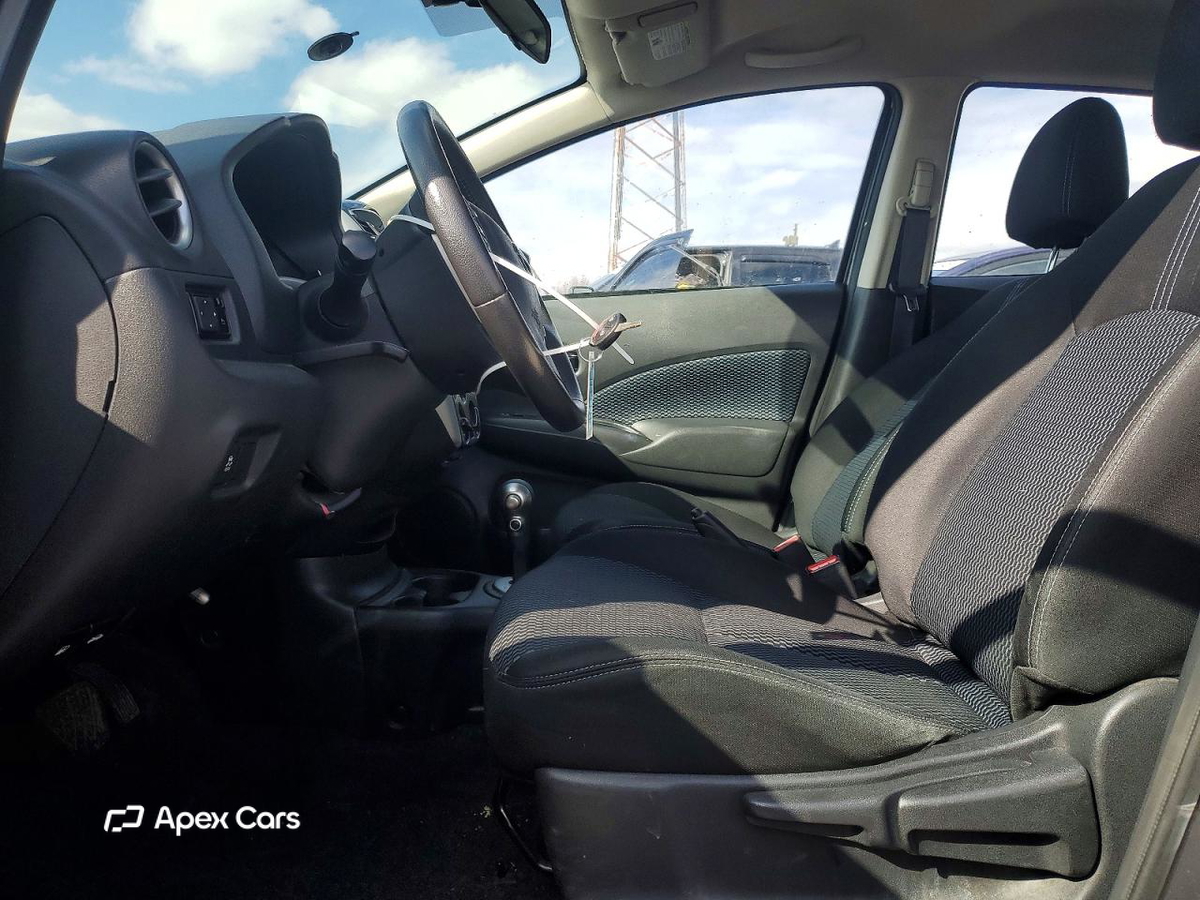 Nissan Versa 2016