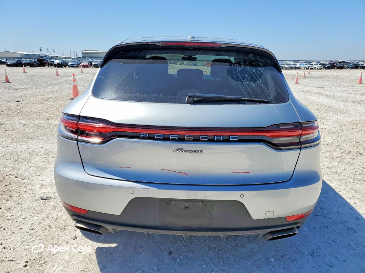 Porsche Macan 2021