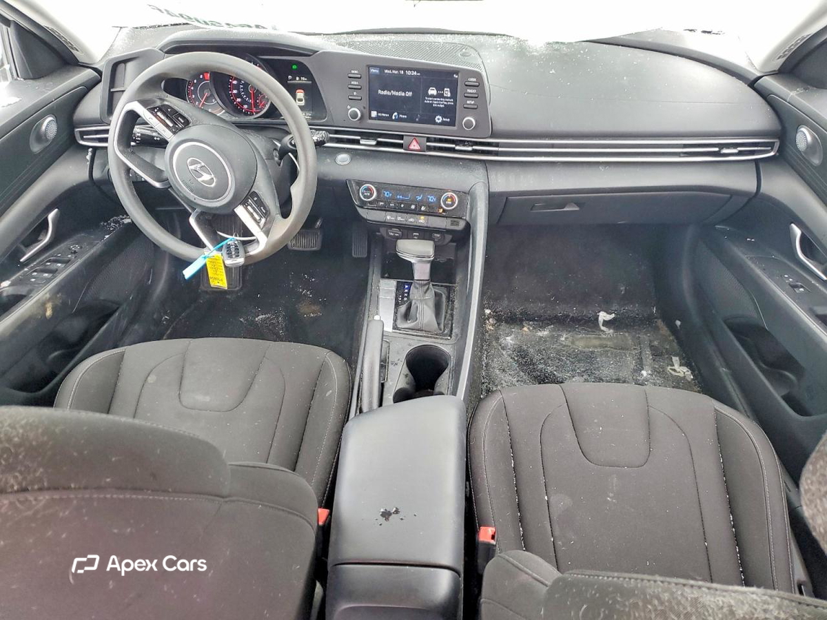 Hyundai Elantra 2021