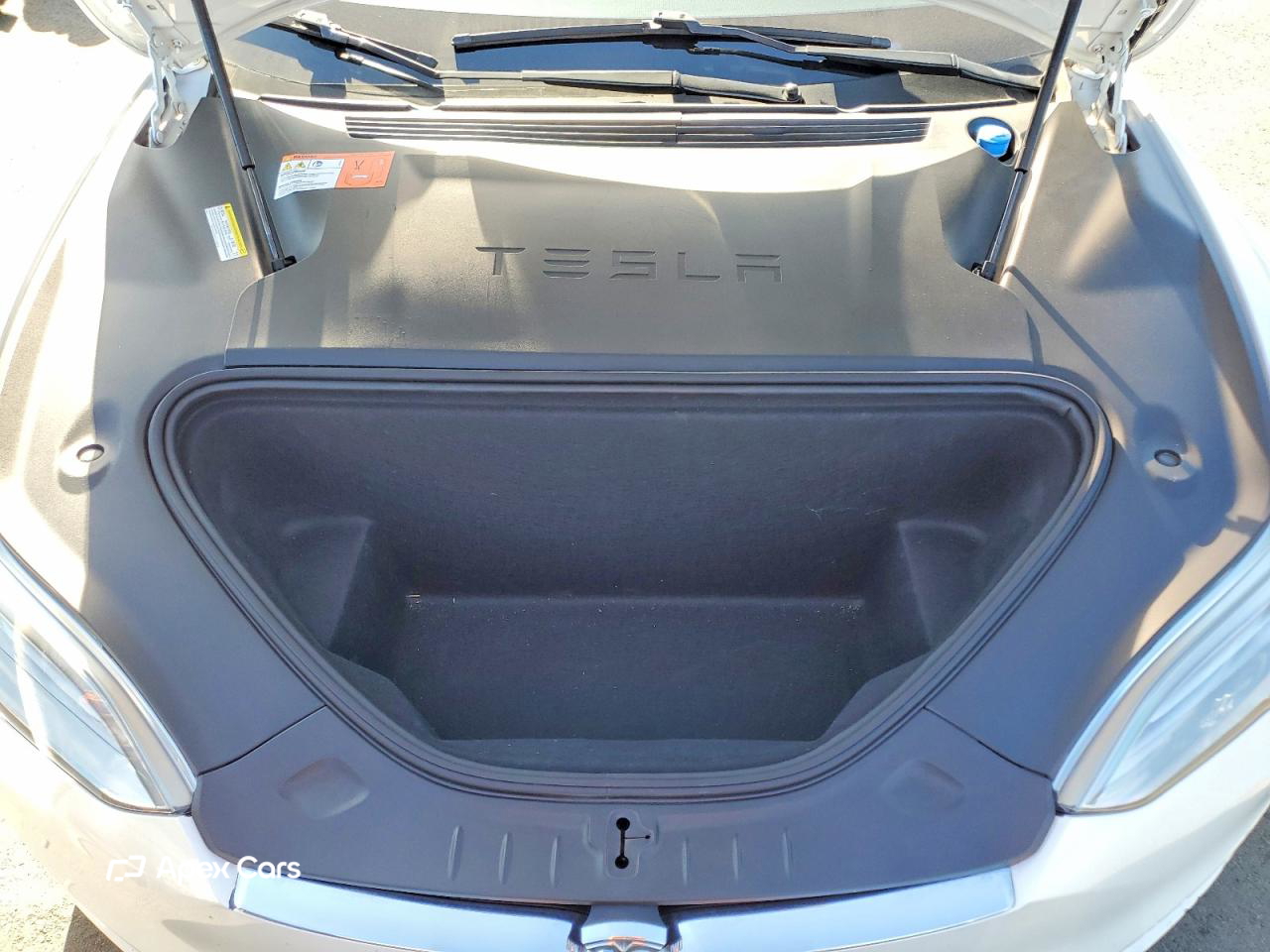 Tesla Model S 2016