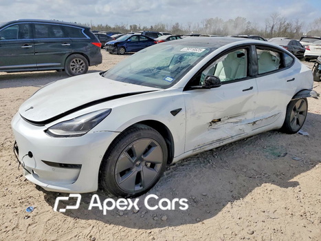Tesla Model 3 2022 - Image 1 of 13