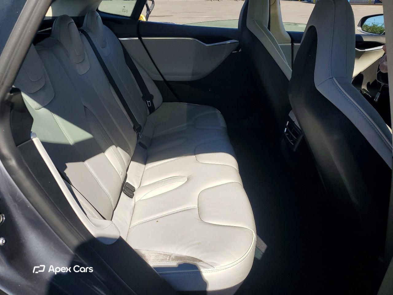 Tesla Model S 2013