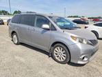 Toyota Sienna 2012