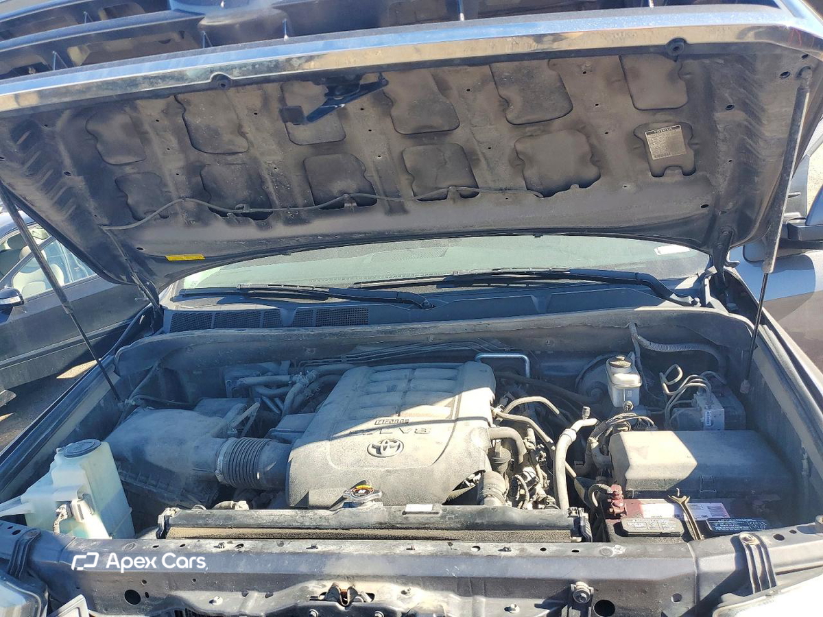 Toyota Sequoia 2016