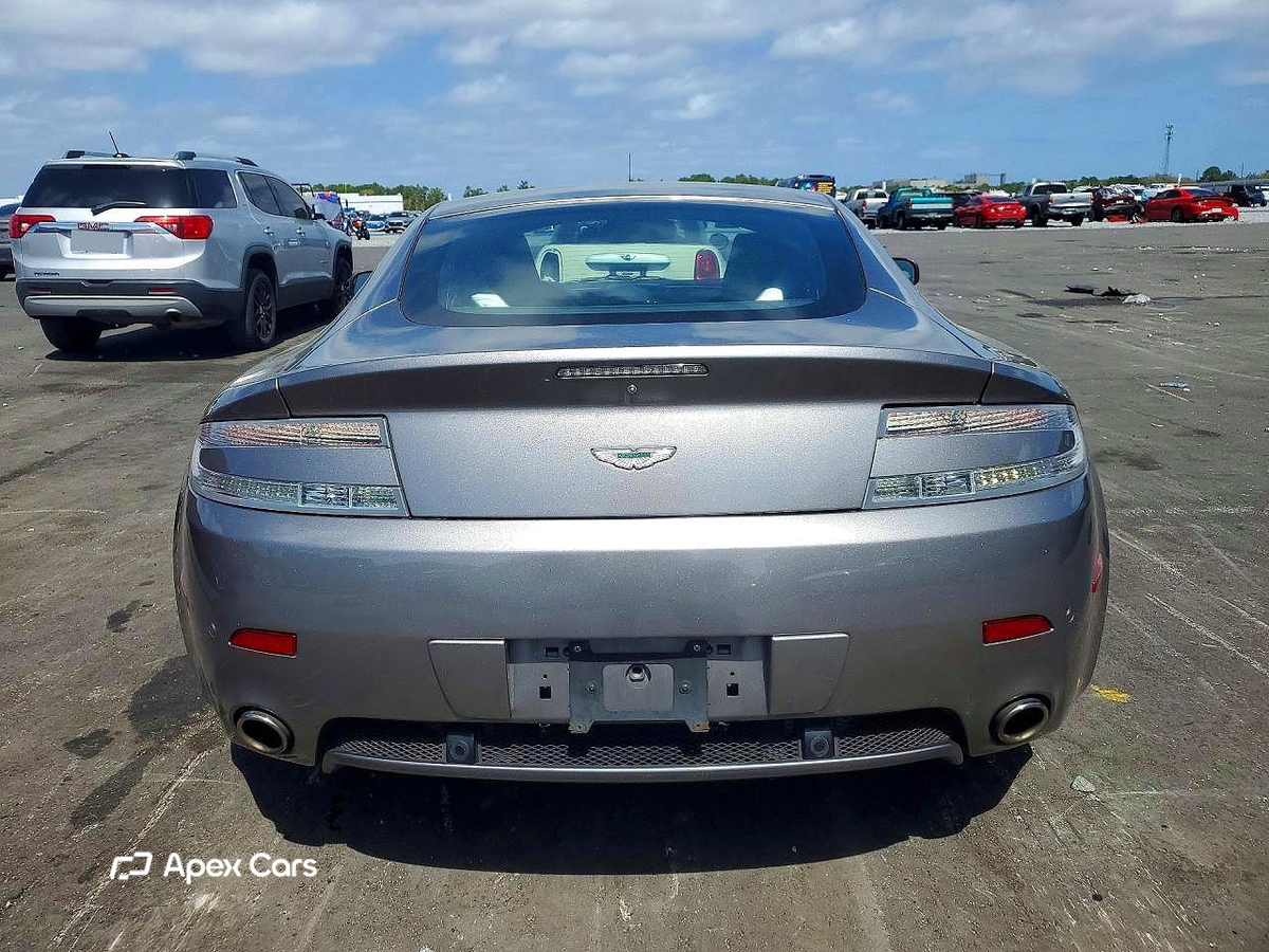 Aston Martin  2009
