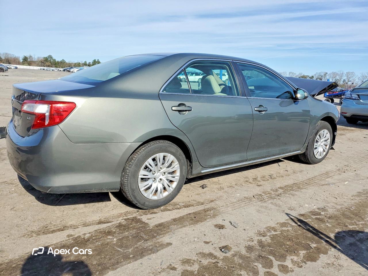 Toyota Camry 2012