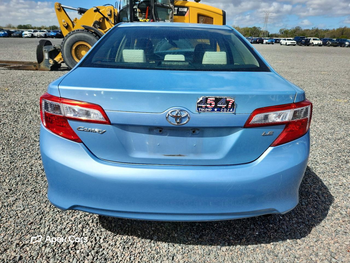 Toyota Camry 2012