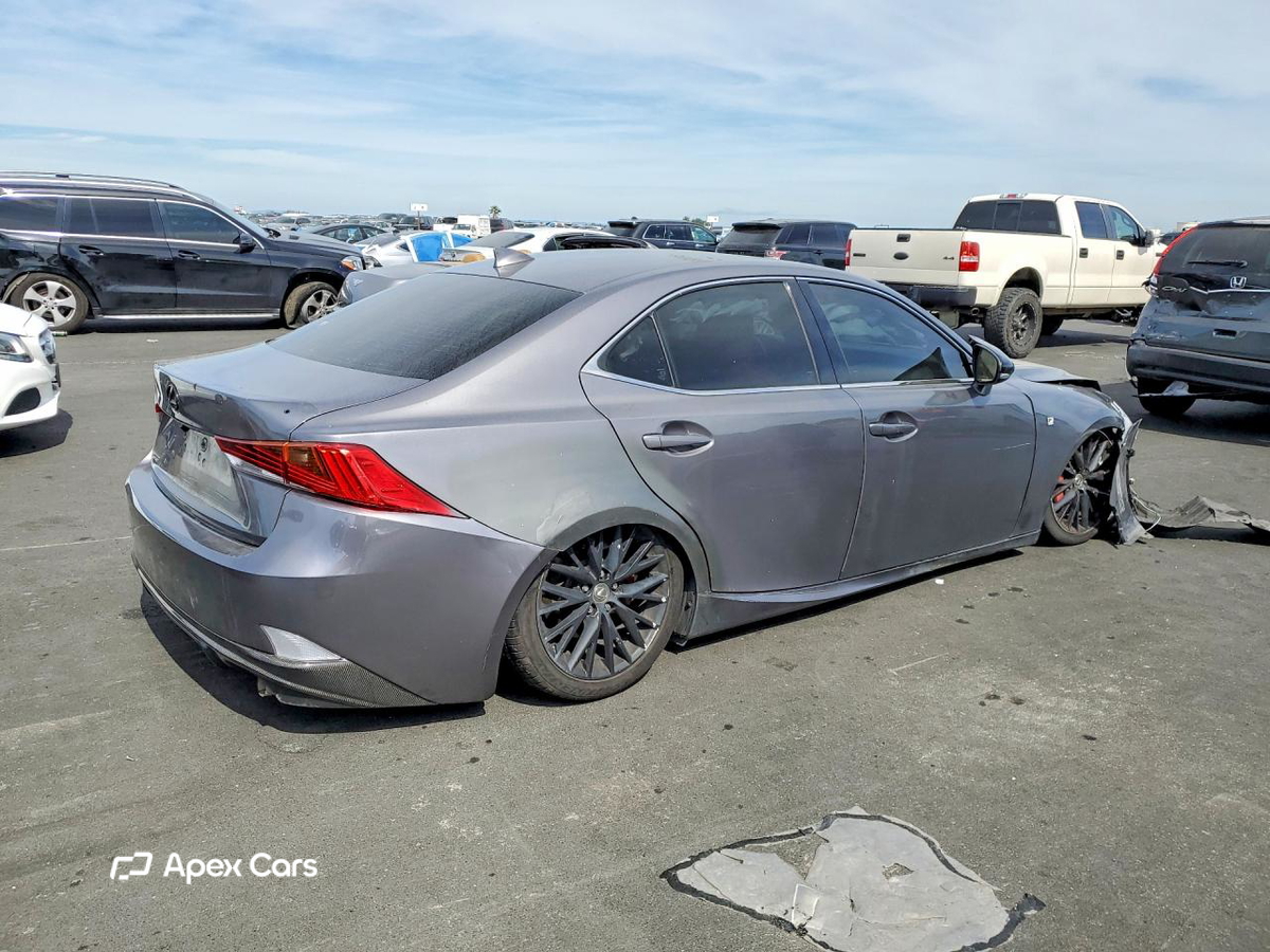 Lexus IS 2018