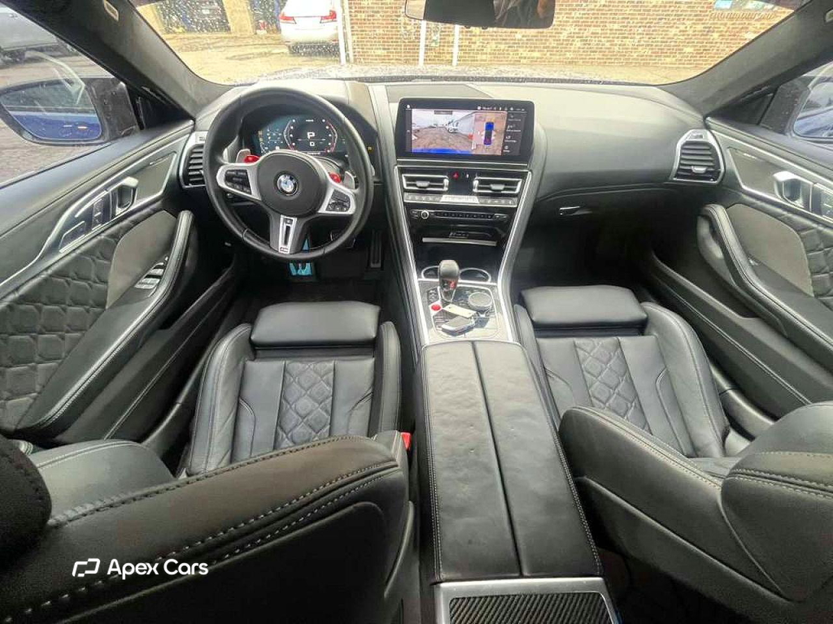 BMW M8 2023