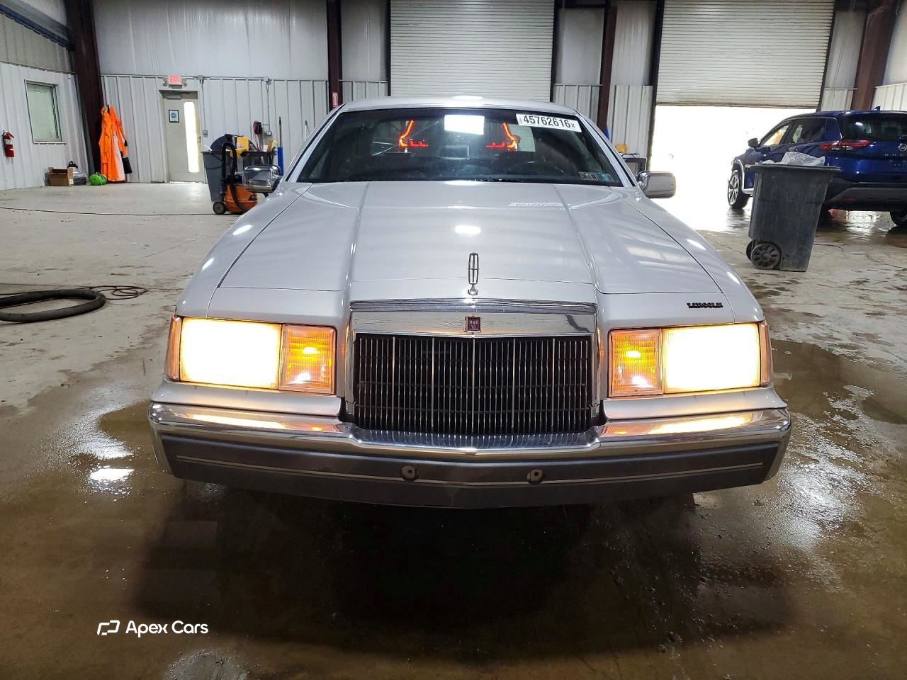 Lincoln Mark VII 1990