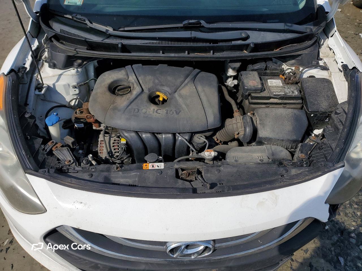 Hyundai Elantra 2013