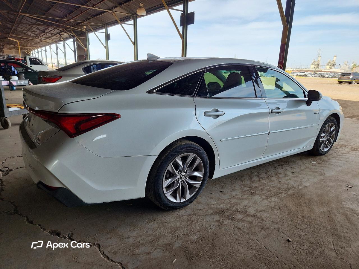 Toyota Avalon 2020