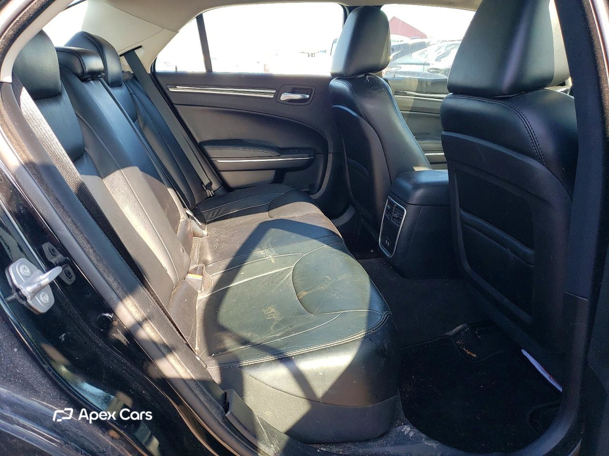 Chrysler 300 2016