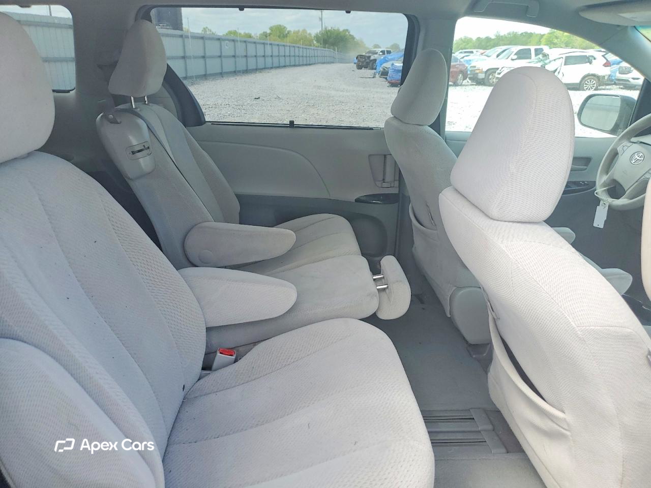 Toyota Sienna 2012
