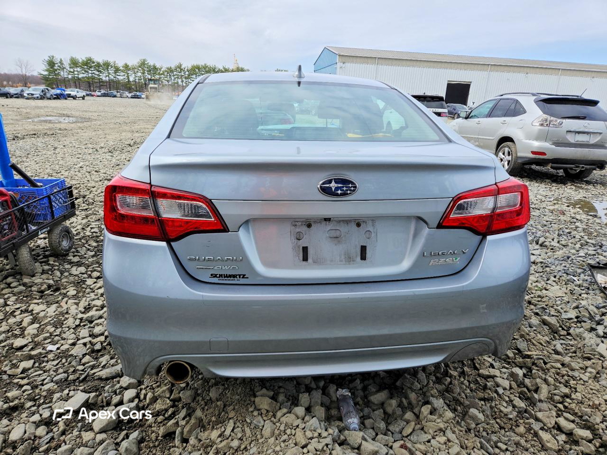 Subaru Legacy 2016