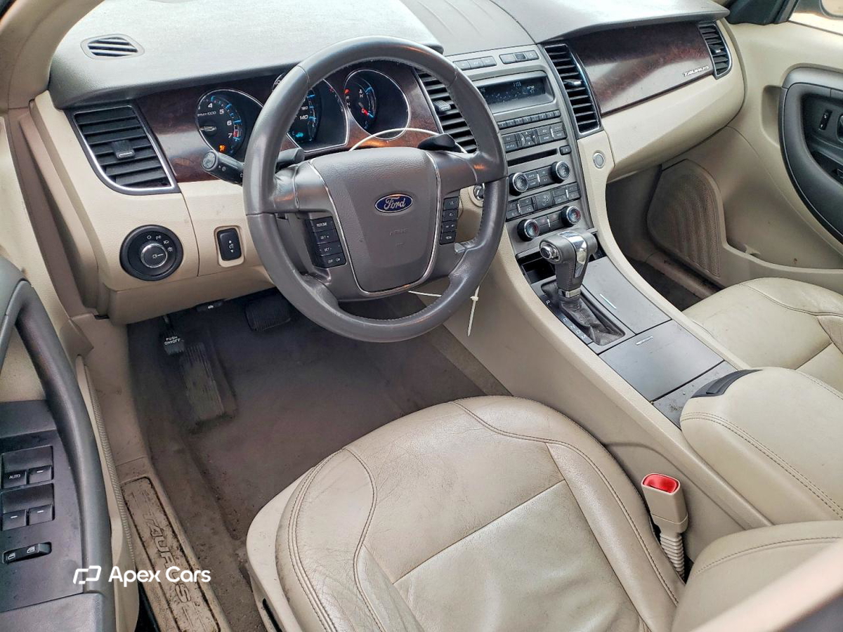 Ford Taurus 2010