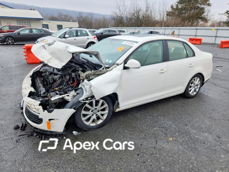 Volkswagen Jetta 2010 - Image 1 of 13