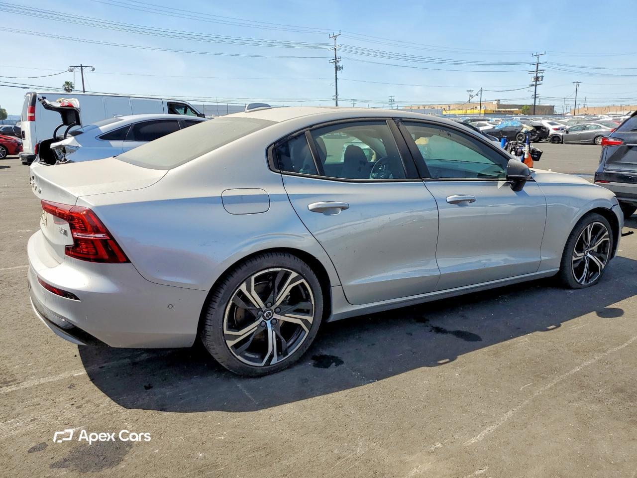 Volvo S60 2024