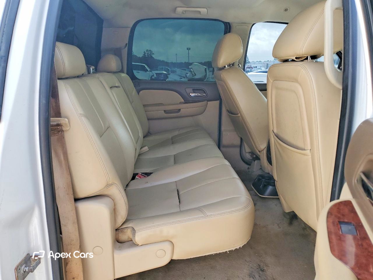 GMC Sierra 2010