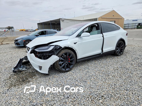 Tesla Model X 2018 - Image 1 of 15
