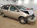 Toyota Sienna 2003