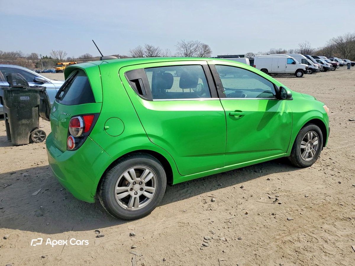 Chevrolet Sonic 2015