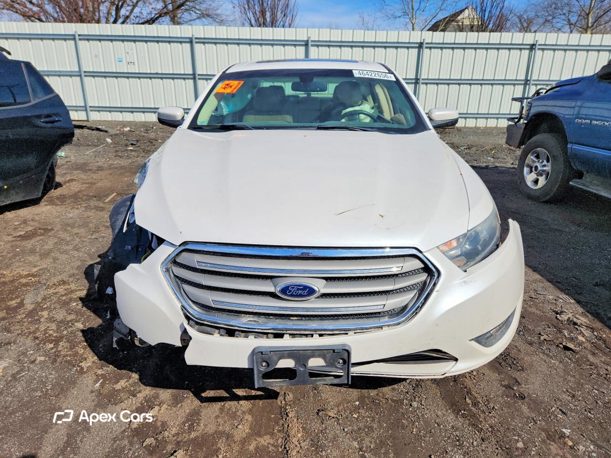 Ford Taurus 2014
