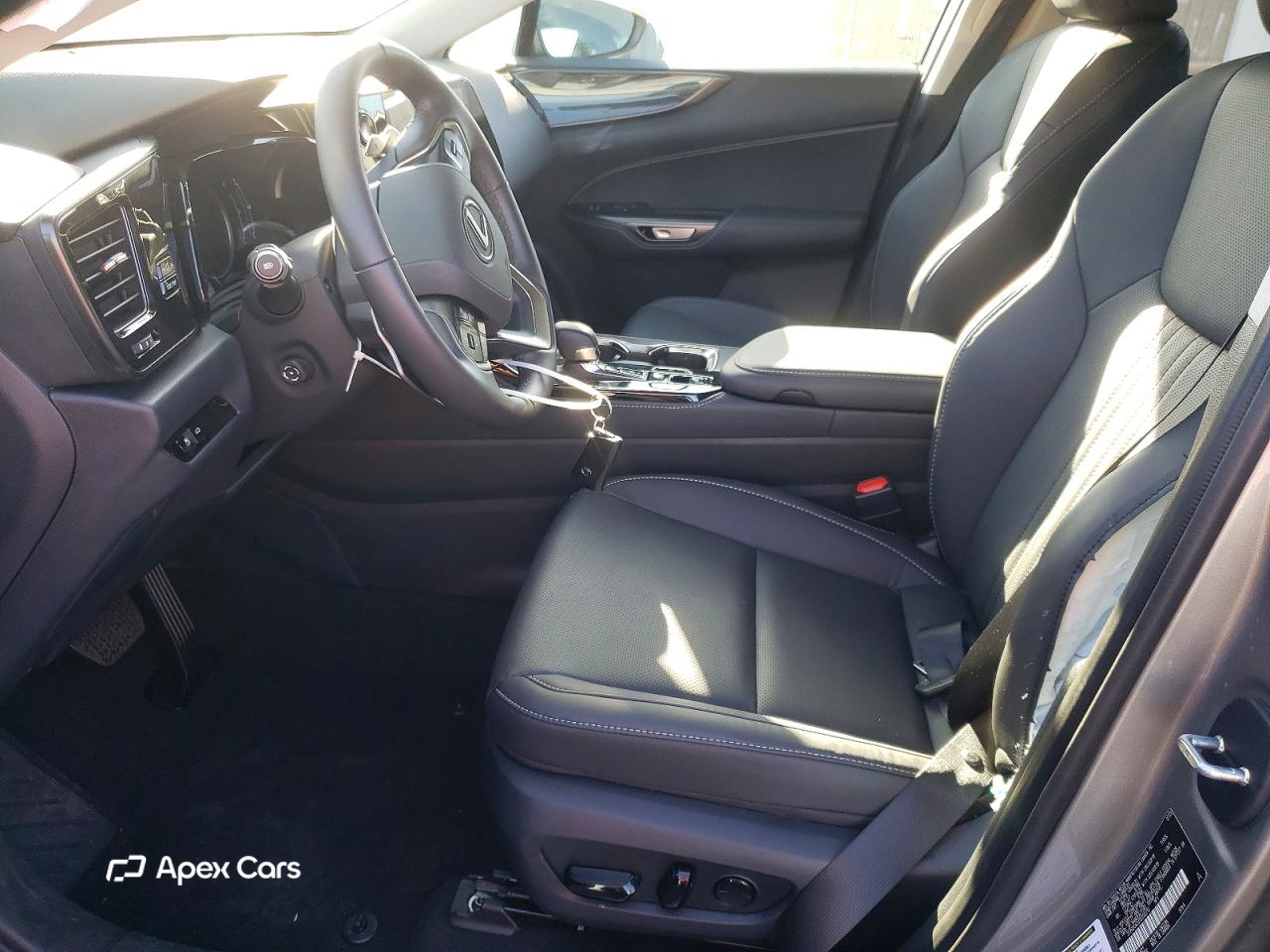 Lexus NX 2025
