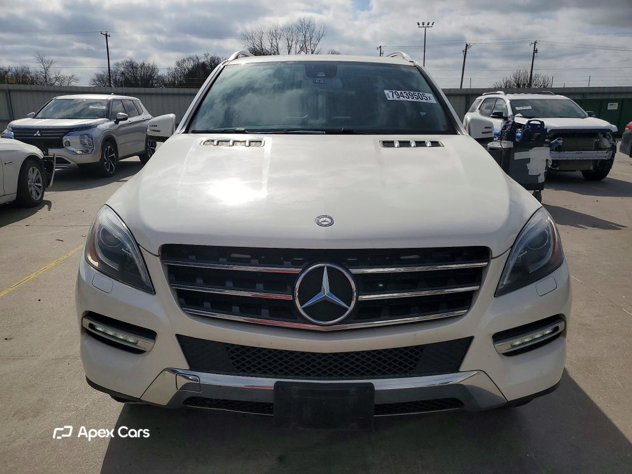 Mercedes-Benz  2013
