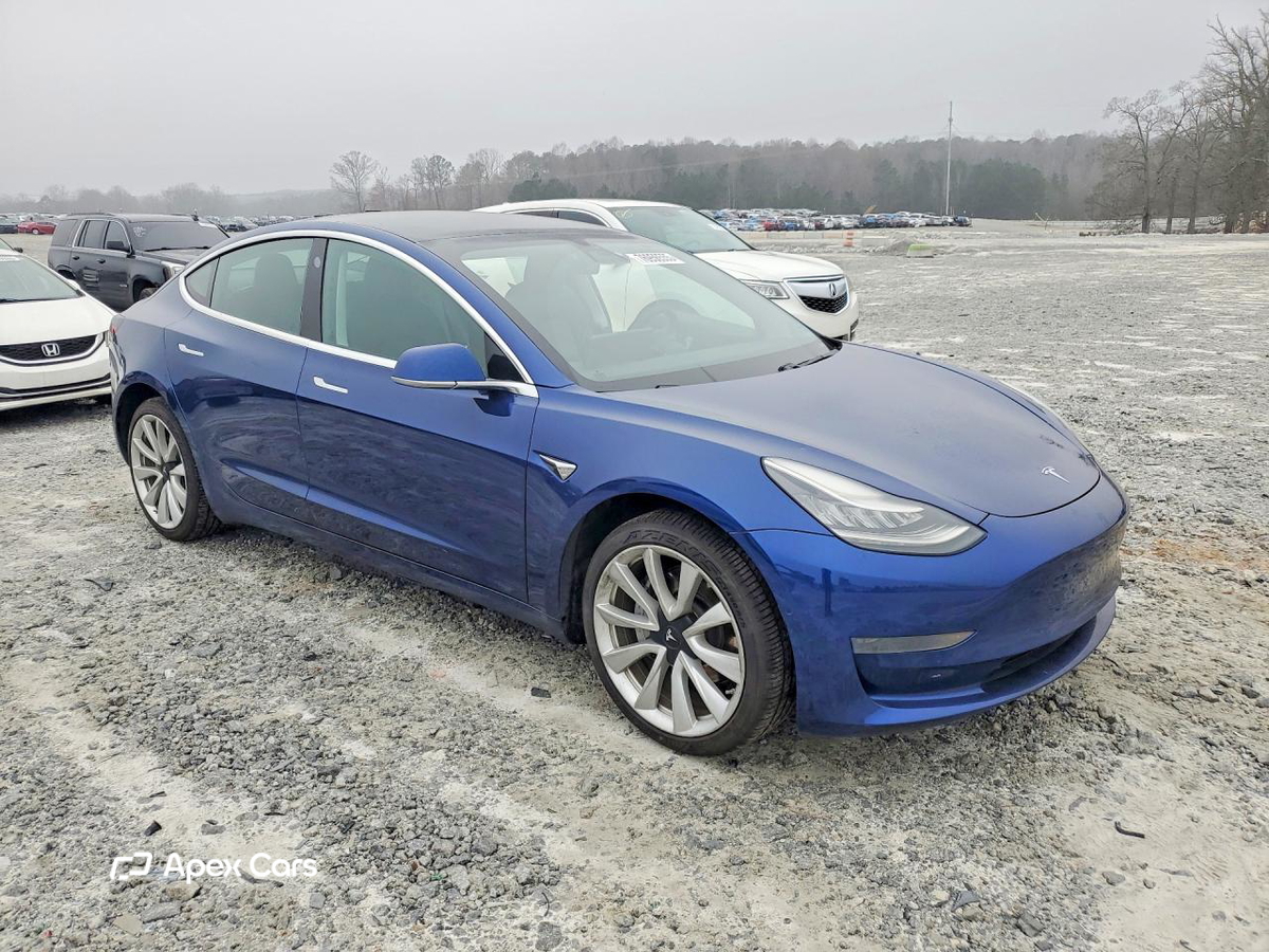 Tesla Model 3 2020