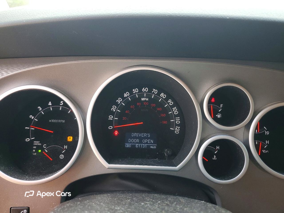 Toyota Sequoia 2016