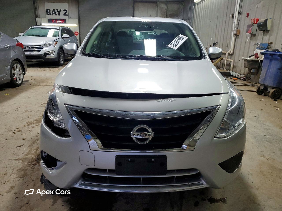 Nissan Versa 2019