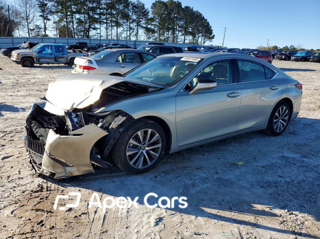 Lexus ES 2019 - Image 1 of 13