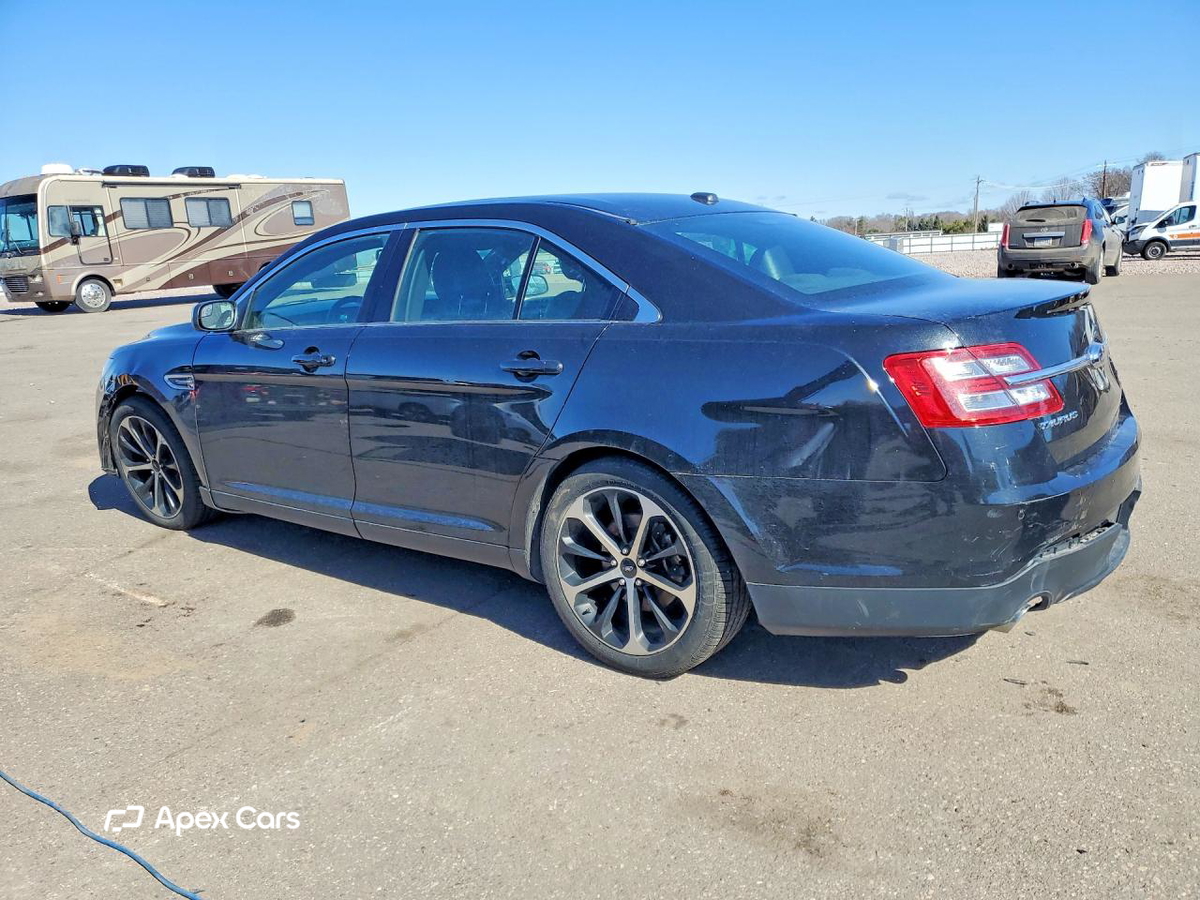 Ford Taurus 2015
