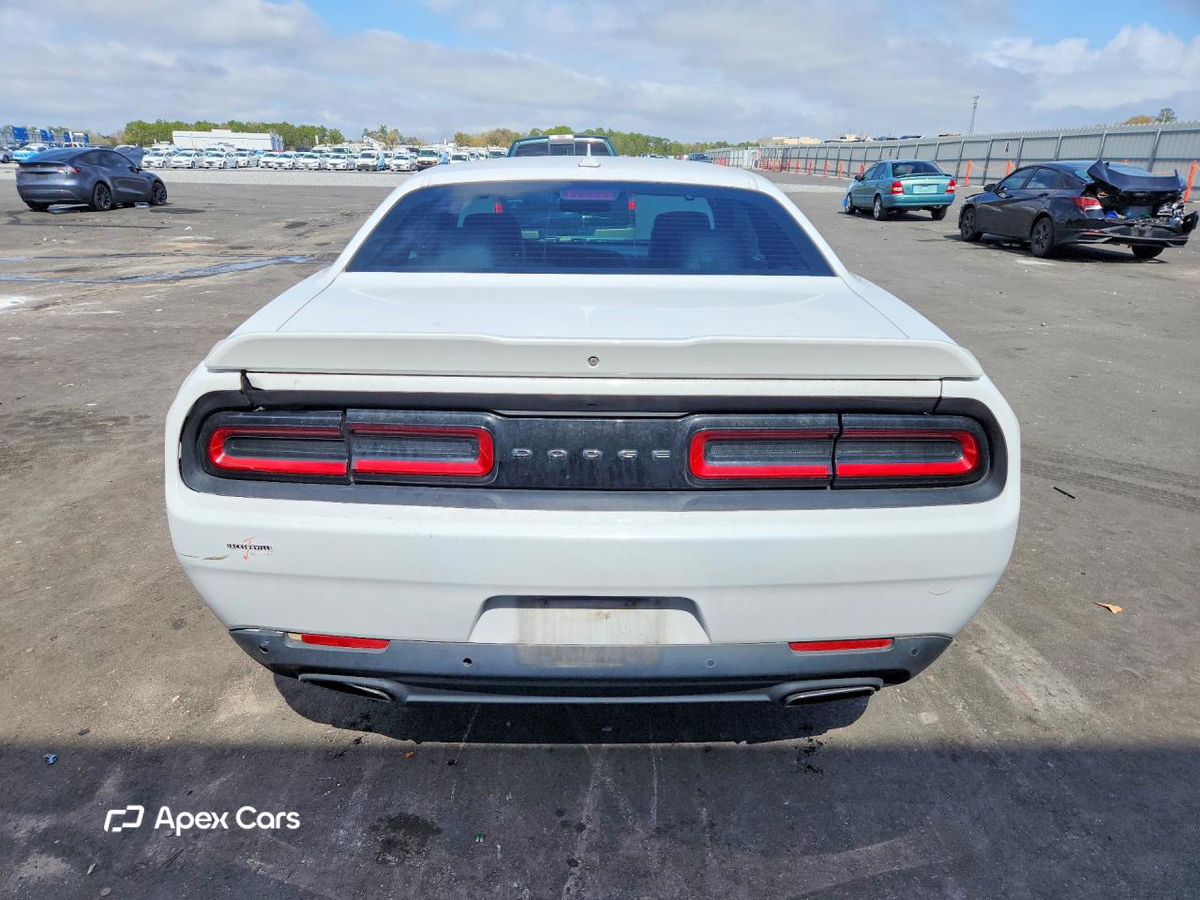Dodge Challenger 2020